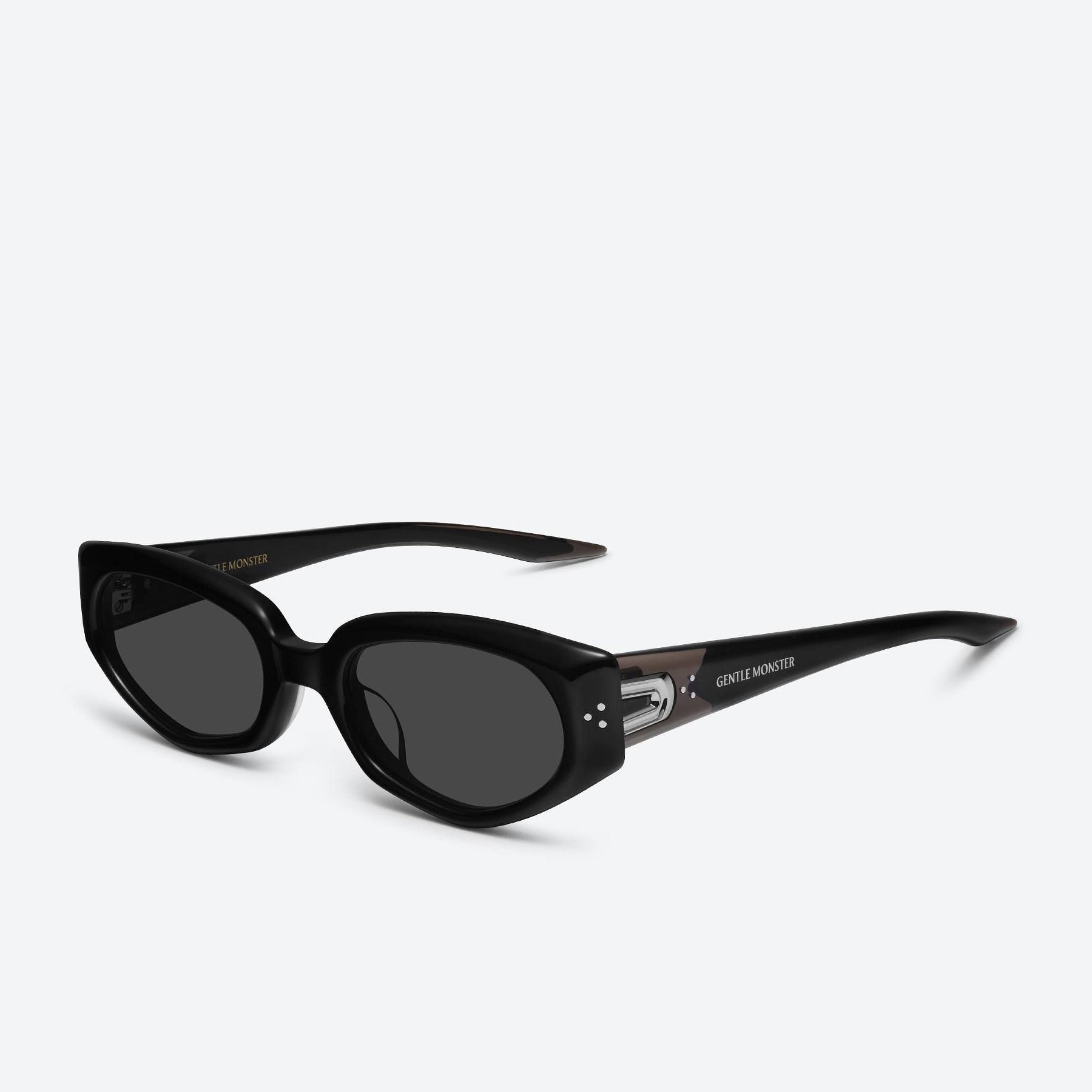 Devon 01 Black / Black
