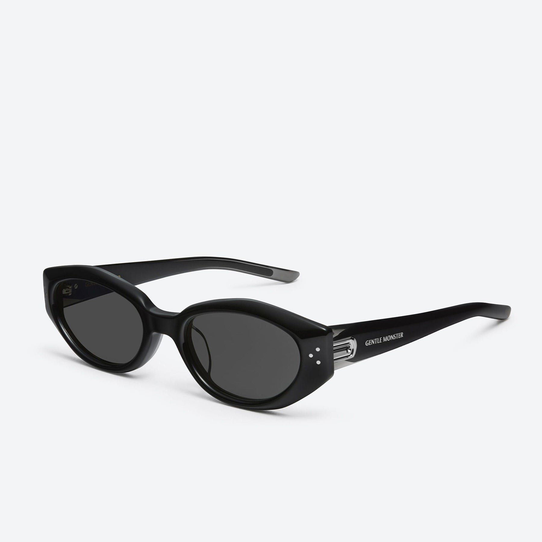 Dada 01 Black / Black
